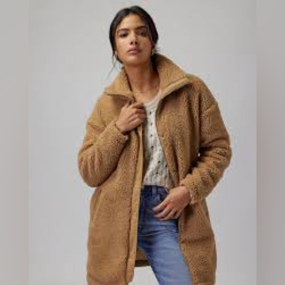 Spiritual Gangster Lexi Sherpa Coat In Tan Size M/L